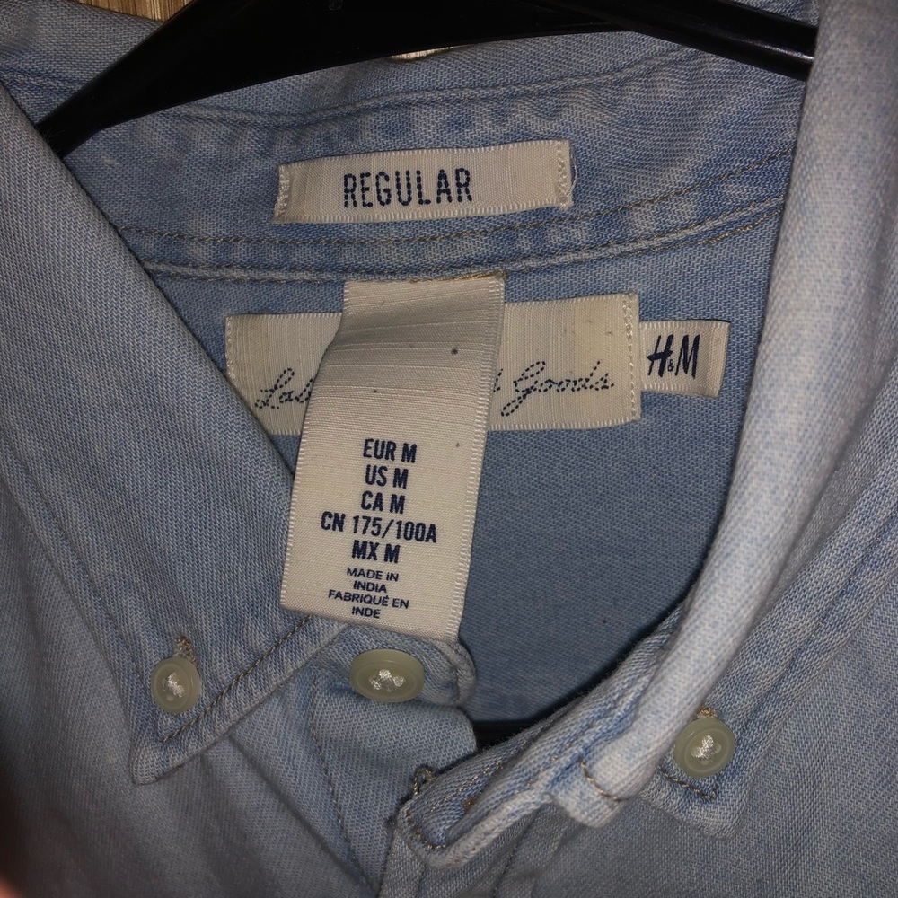 Men’s Denim Button Down Shirt - Picture 2 of 3